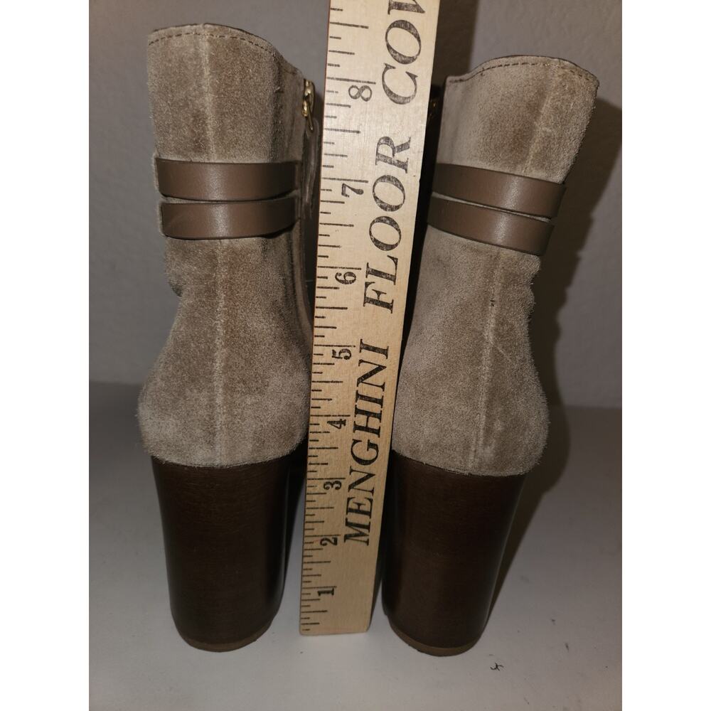 TORY BURCH Leigh 90 MM Lug Sole Booties Tan Women's SZ 7.5 - Picture 9 of 16